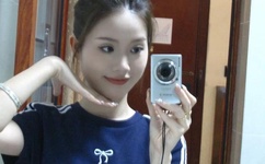 护士被强摁做开腿呻吟的漫画